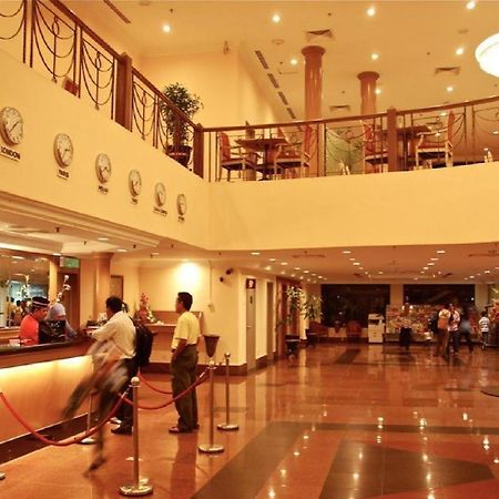Kuala Lumpur International Hotel Экстерьер фото