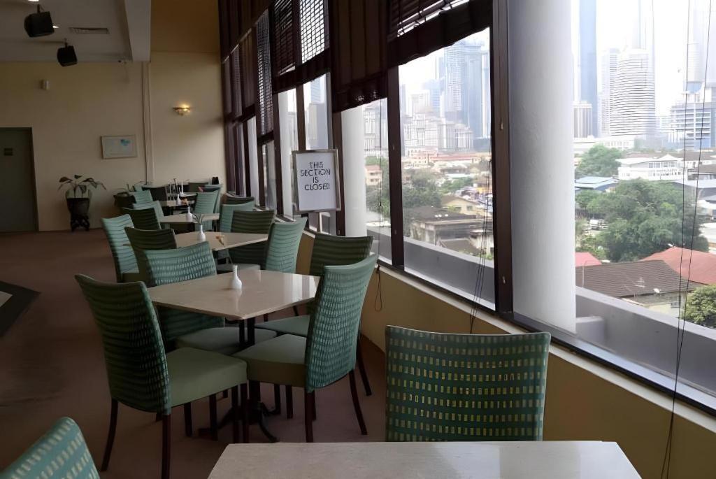 Kuala Lumpur International Hotel Экстерьер фото