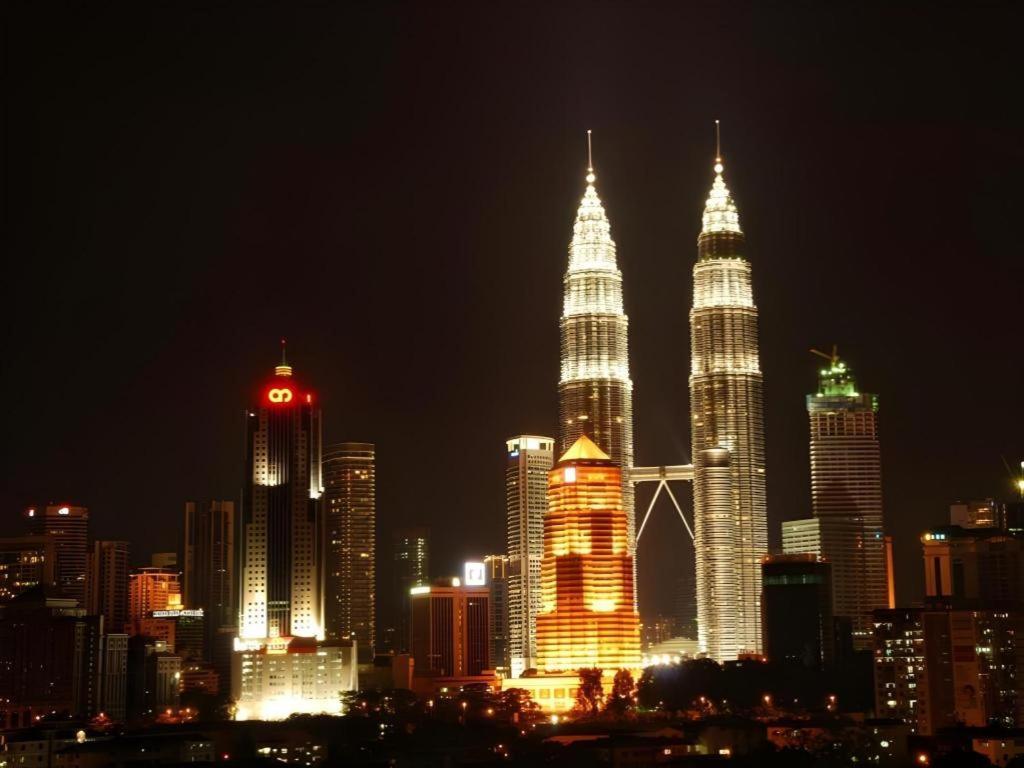 Kuala Lumpur International Hotel Экстерьер фото